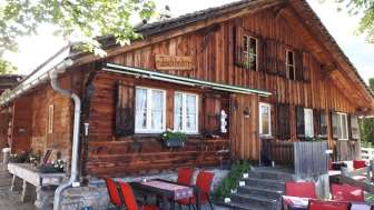 Cabane d'Ischboden en été